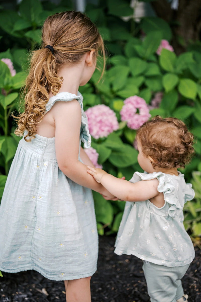 Josie, Melo and Aline on a summer evening in the garden, photo 7. Orange County family photography.